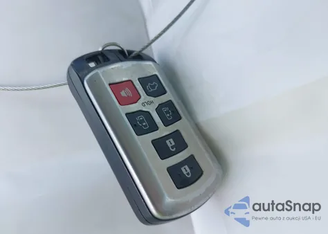 2014 Toyota Sienna Xle V6 8 Passenger из США, поврежденный, VIN 5TDYK3DC1ES485160